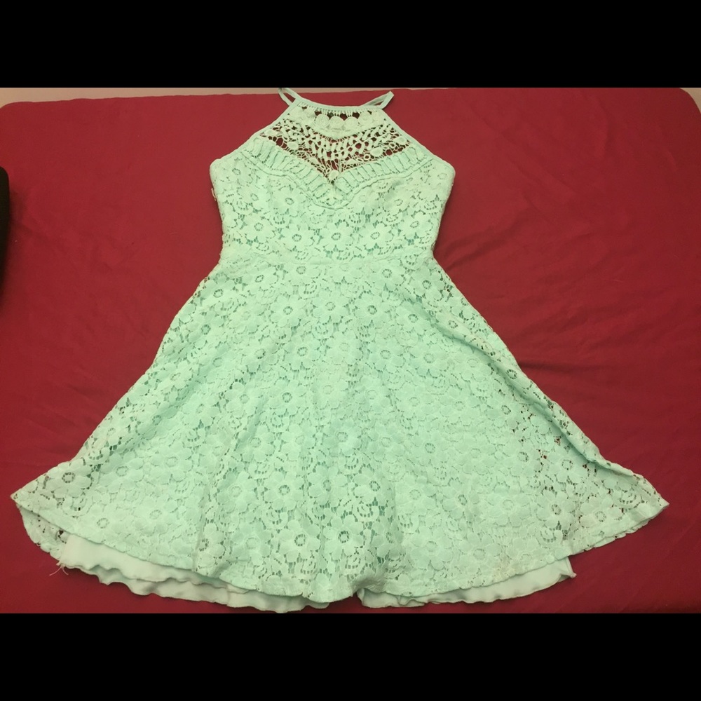 Super cute mint green dress